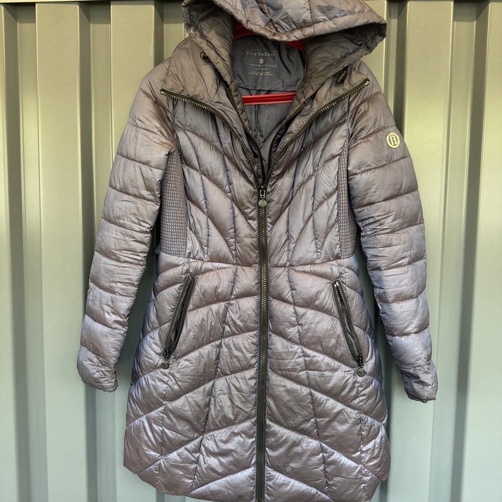 Bernardo Quilted Hooded Puffer Jacket EcoPlume Water Resistant Packable 38